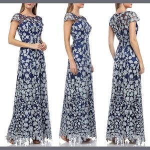 NEW $348 JS Collections Embroidered Lace Gown in Navy Blue/Mint [SZ‎ 2 ]